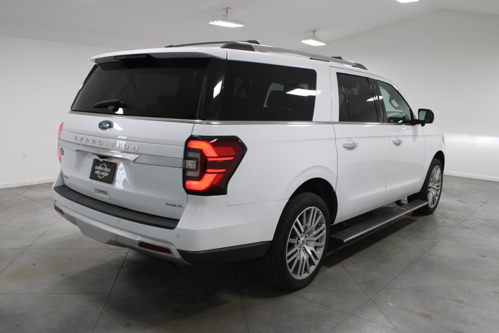 Used 2023 Ford Expedition Max Limited image 9