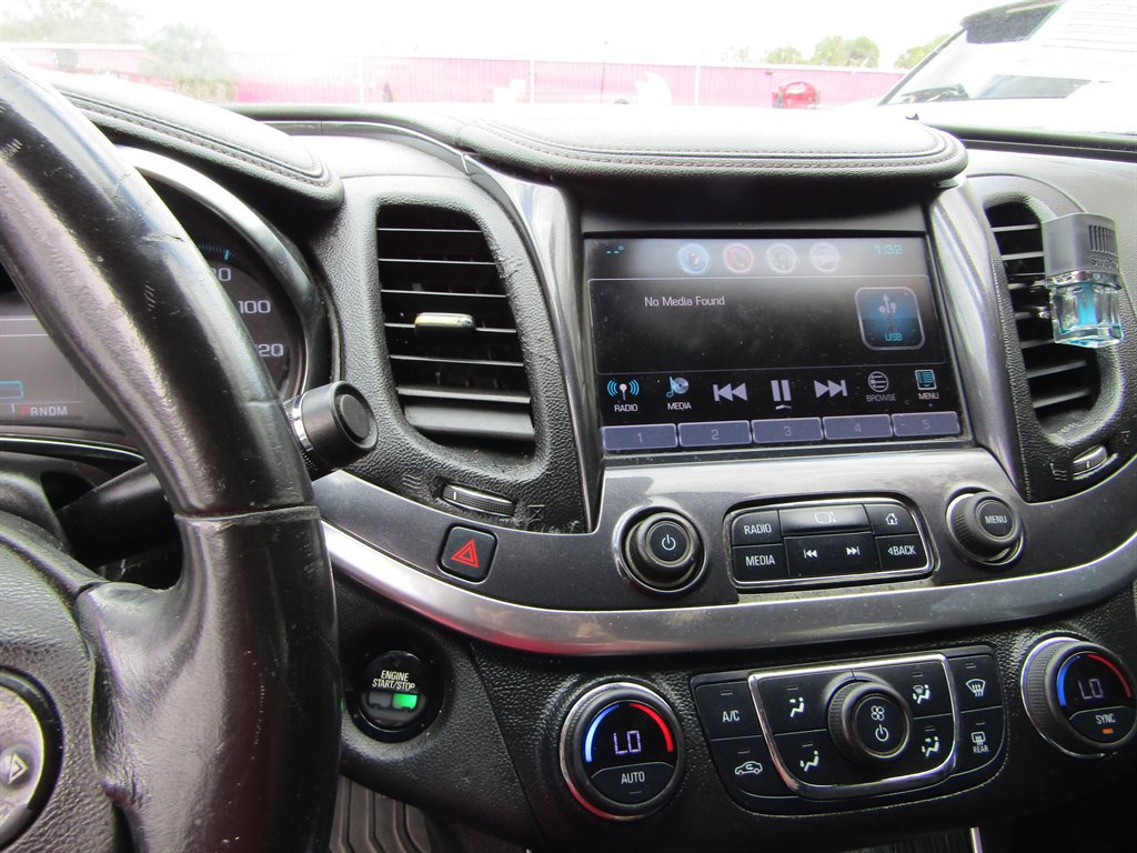 Used 2018 Chevrolet Impala LT image 7