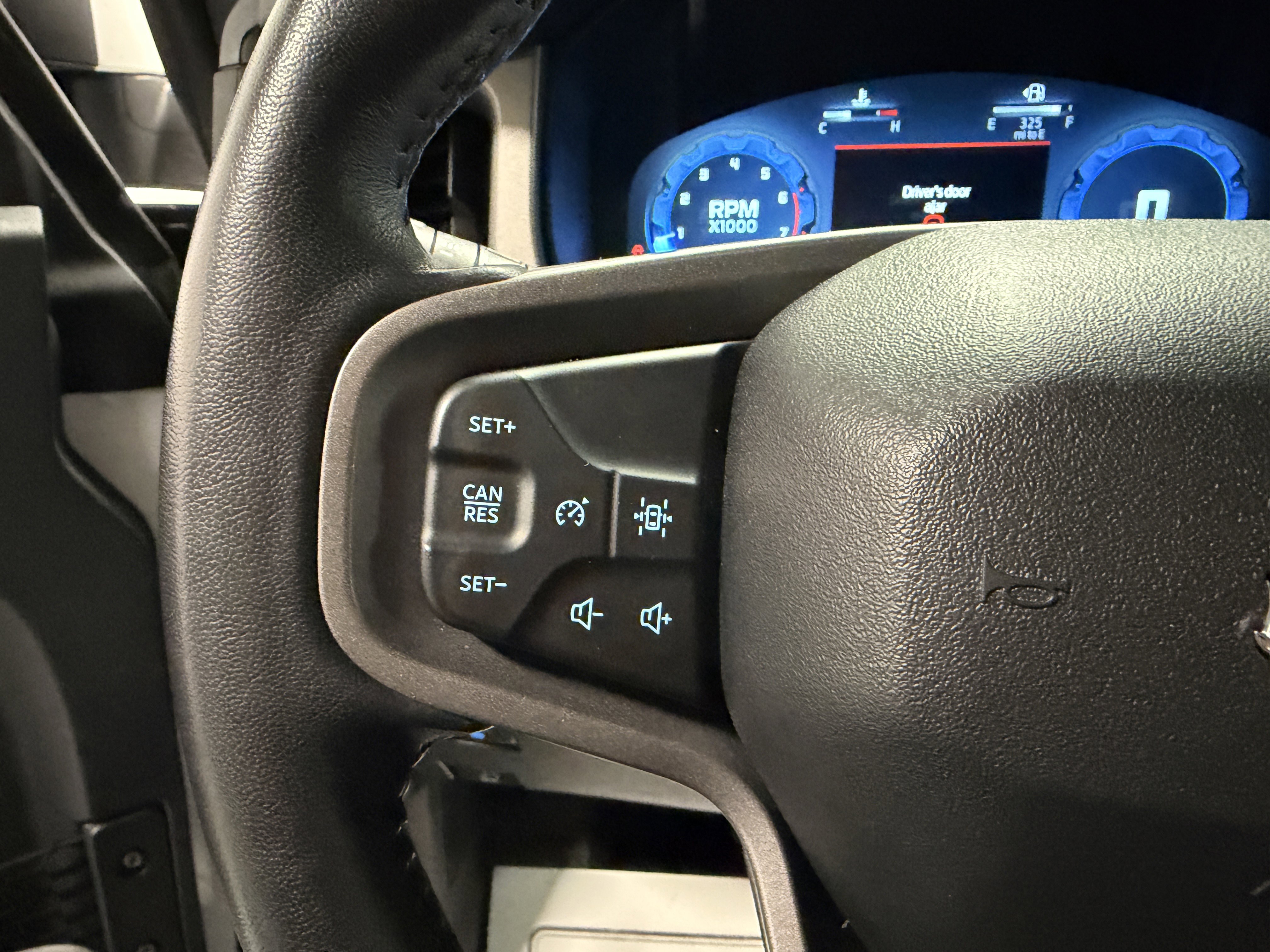Used 2025 Ford Bronco Outer Banks image 17