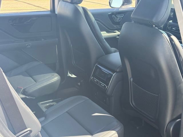 New 2026 Lincoln Aviator AWD image 25