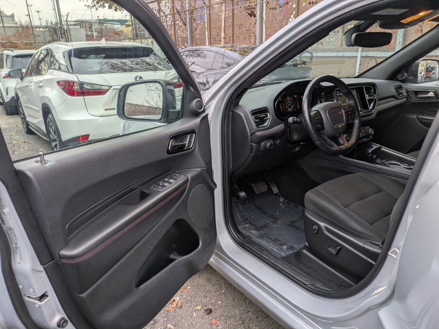 Used 2023 Dodge Durango GT image 7