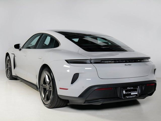 New 2025 Porsche Taycan Turbo image 3