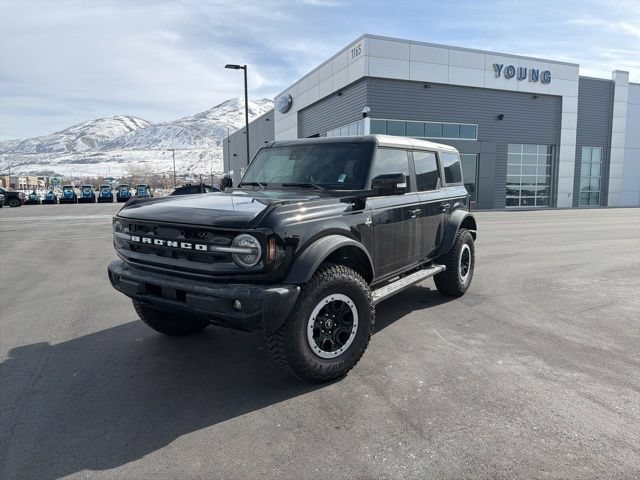 New 2024 Ford Bronco Outer Banks w/ Sasquatch Package