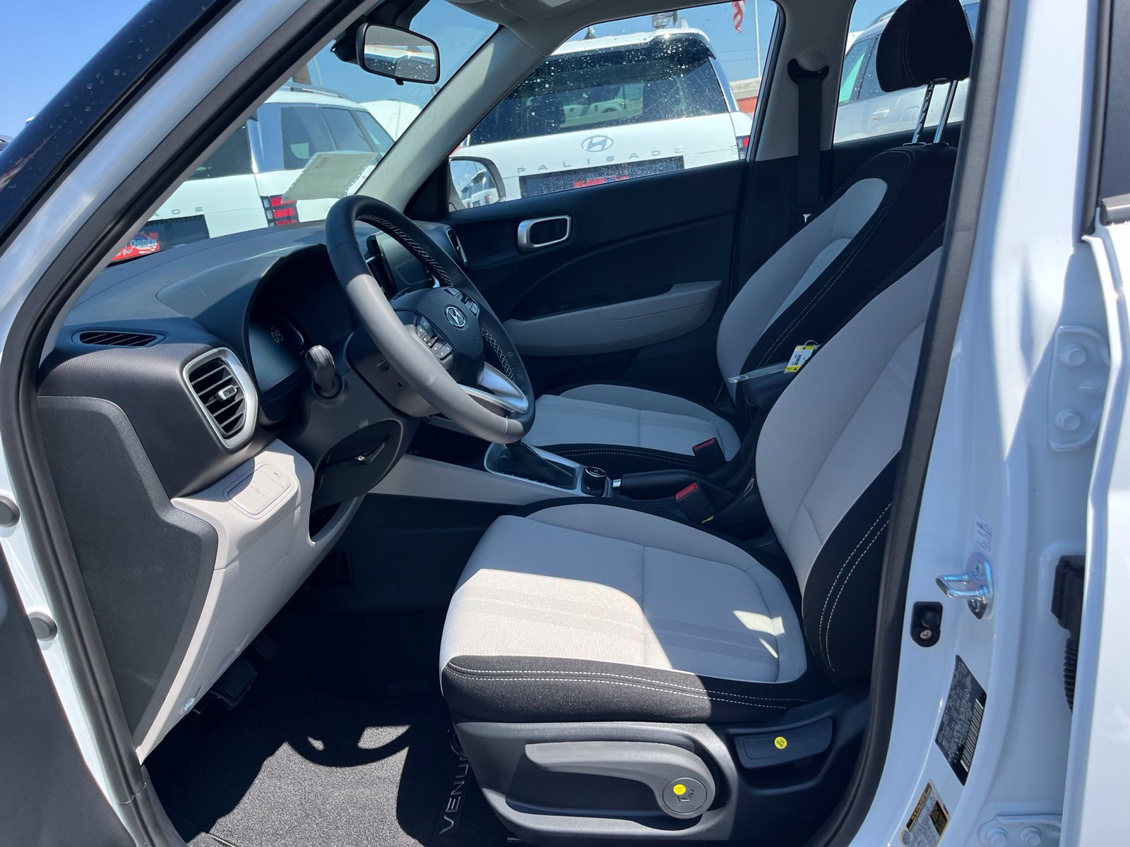 New 2026 Hyundai Venue SEL FWD image 15