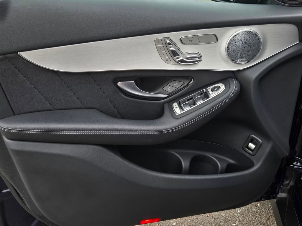 Used 2019 Mercedes-Benz GLC 300 4MATIC Coupe image 11