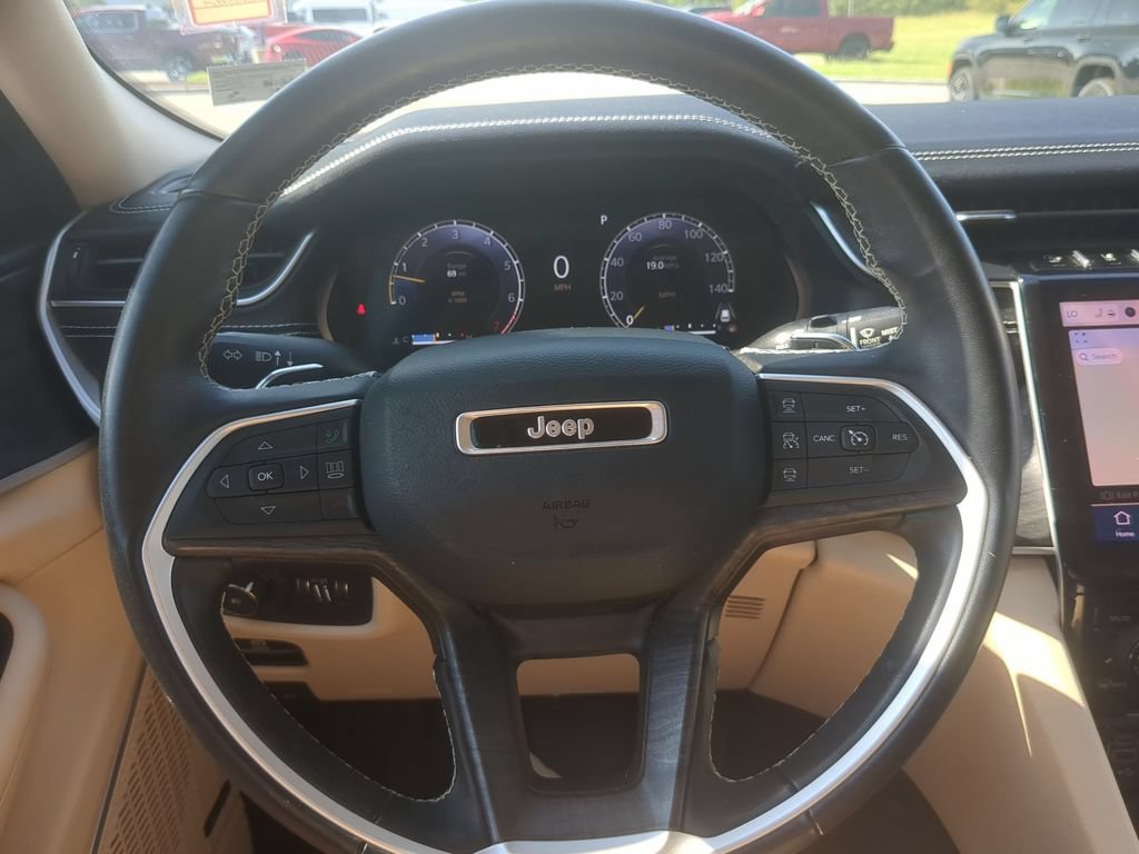 Used 2022 Jeep Grand Cherokee L Limited w/ Luxury Tech Group II AWD/4WD image 22