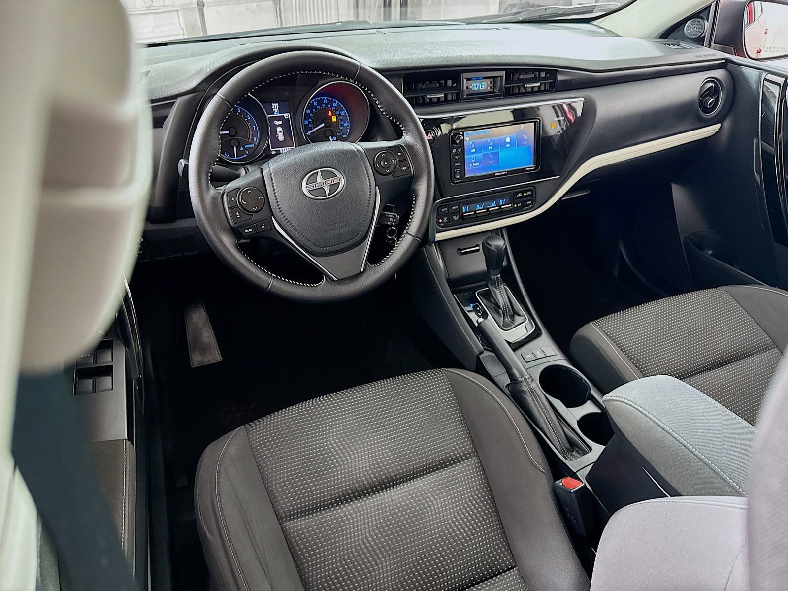 Used 2016 Scion iM image 17