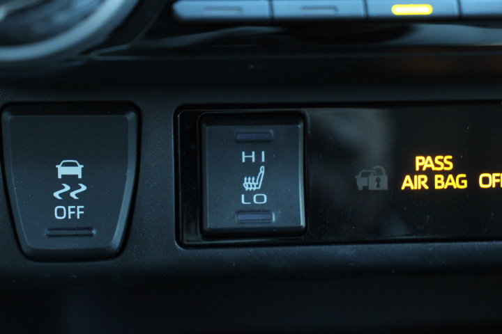 Certified 2024 Toyota RAV4 SE AWD/4WD image 28