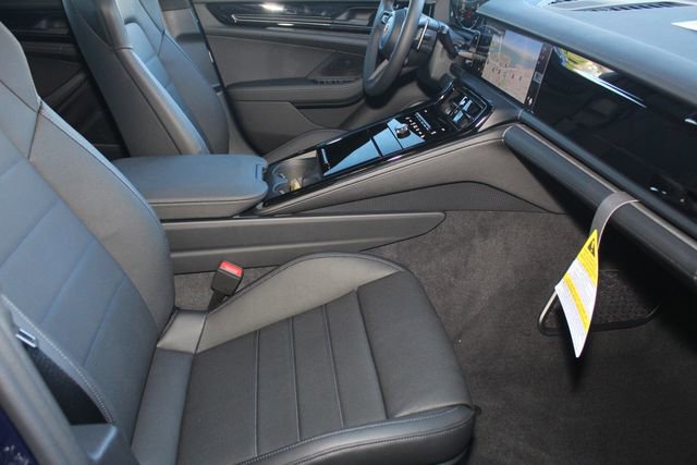 New 2026 Porsche Panamera 4 image 25