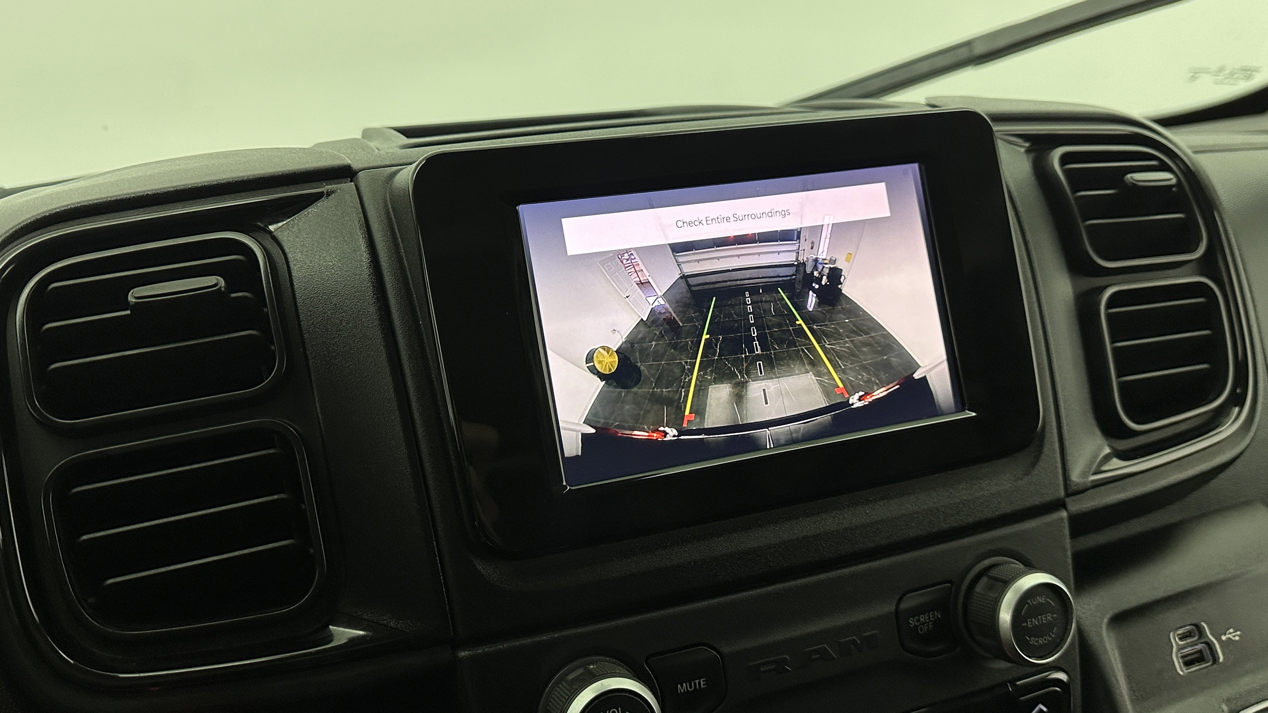 Used 2023 RAM ProMaster 2500 image 11