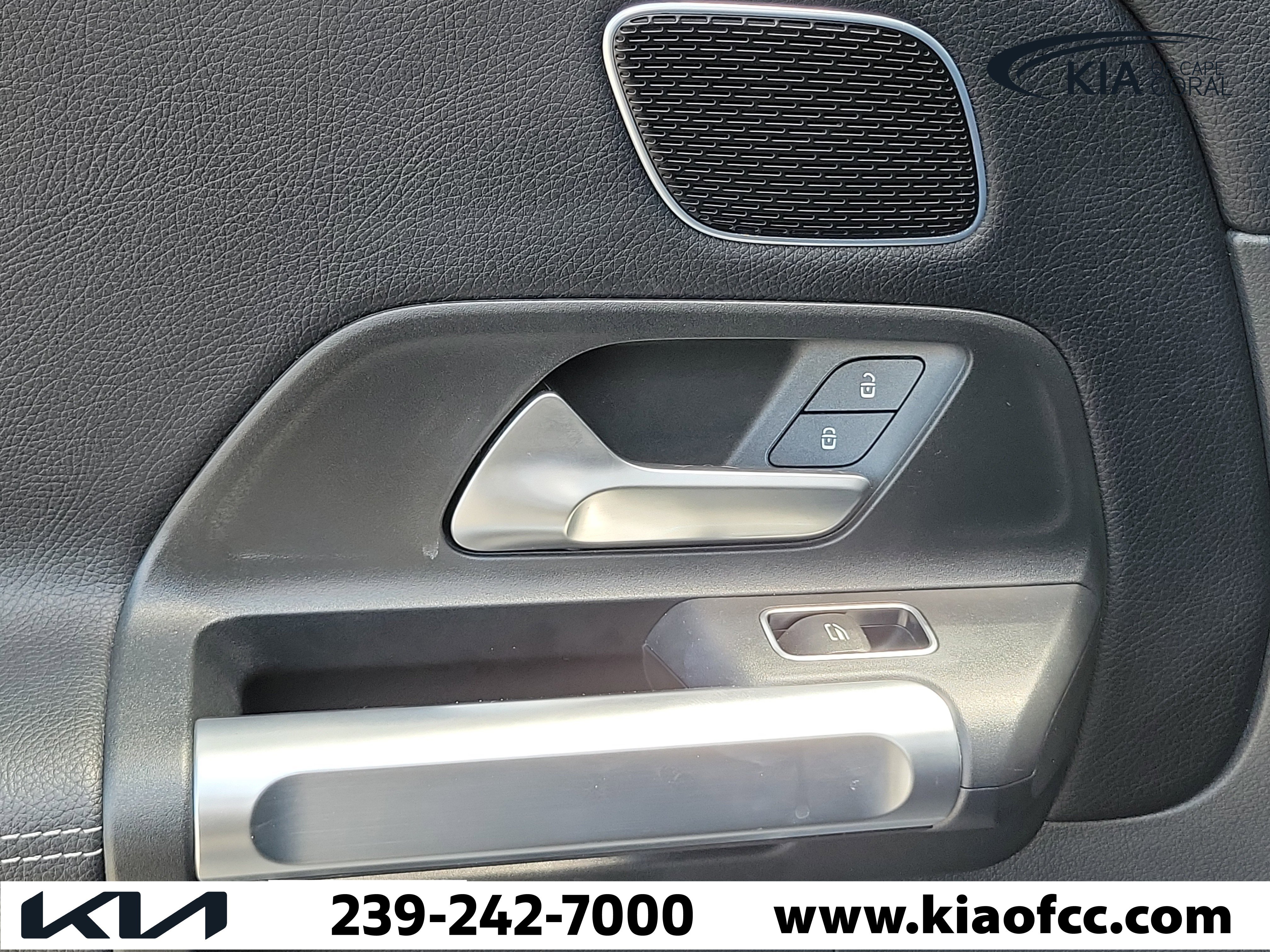 Used 2024 Mercedes-Benz GLB 250 4MATIC image 14