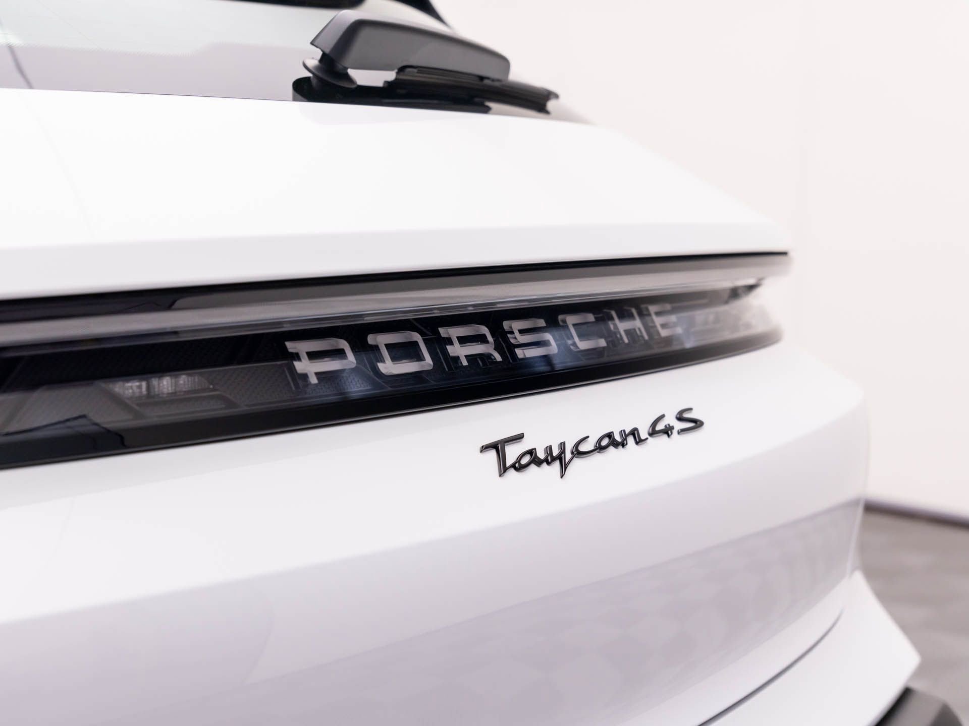New 2025 Porsche Taycan 4S image 25