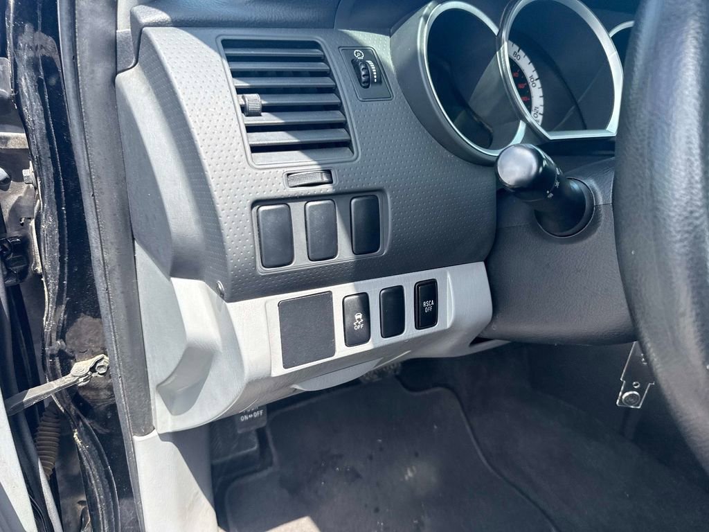 Used 2012 Toyota Tacoma 4x4 Regular Cab image 15