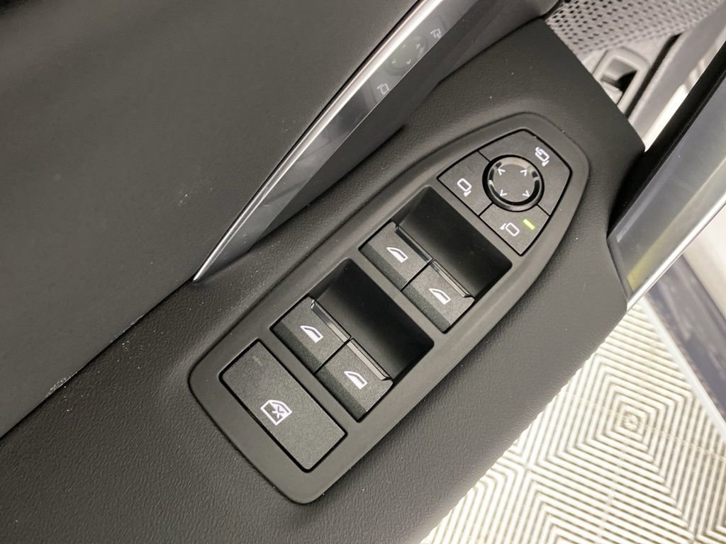 New 2026 BMW X1 xDrive28i w/ Technology Package image 7