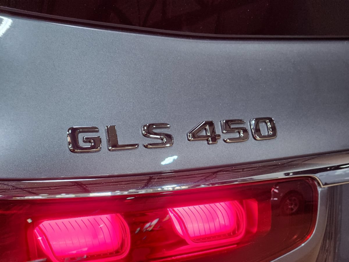 Used 2024 Mercedes-Benz GLS 450 4MATIC image 22