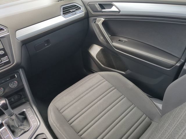 Used 2024 Volkswagen Tiguan S AWD/4WD image 17