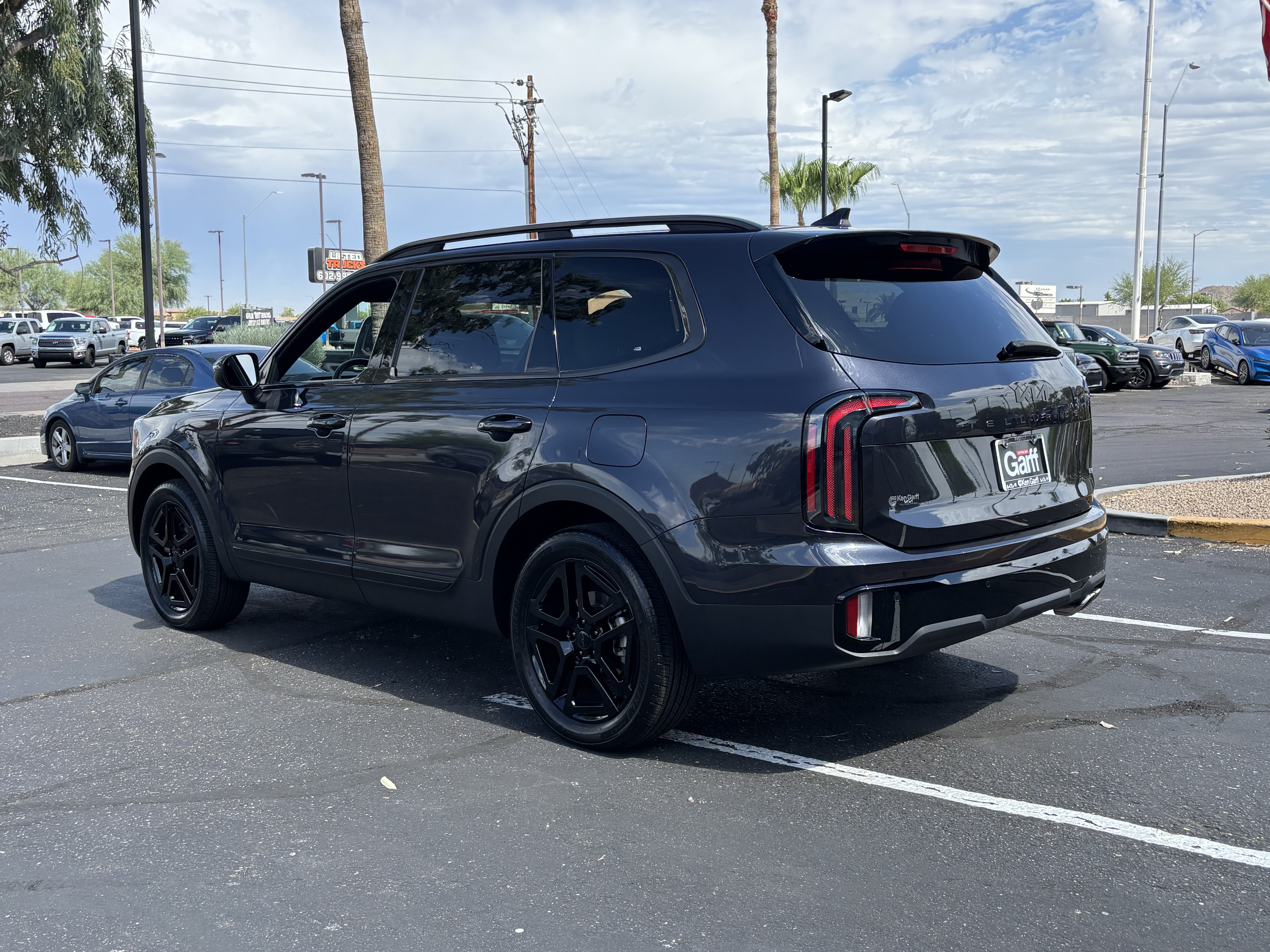 Certified 2025 Kia Telluride EX X-Line AWD/4WD image 4