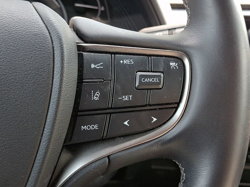 Used 2021 Lexus UX 250h w/ Premium Package AWD/4WD image 26