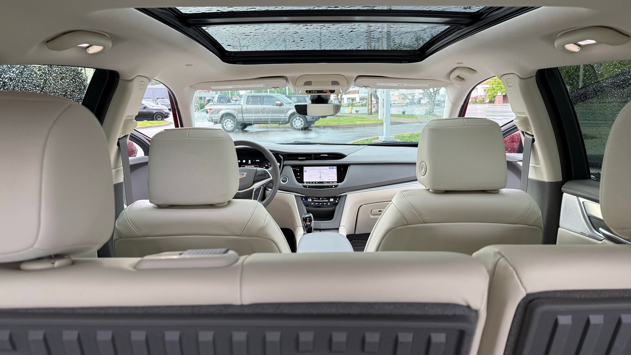Used 2024 Cadillac XT5 Premium Luxury w/ Technology Package AWD/4WD image 32