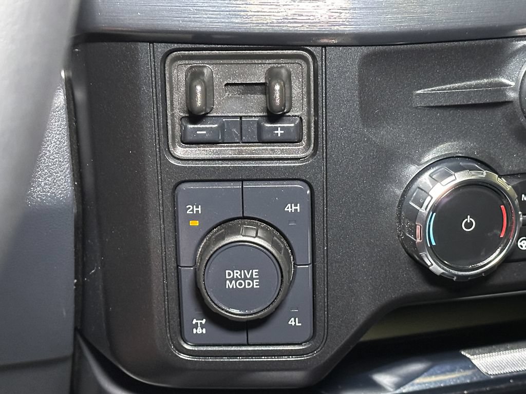 Certified 2025 Ford F250 Lariat w/ Lariat Ultimate Package AWD/4WD image 40