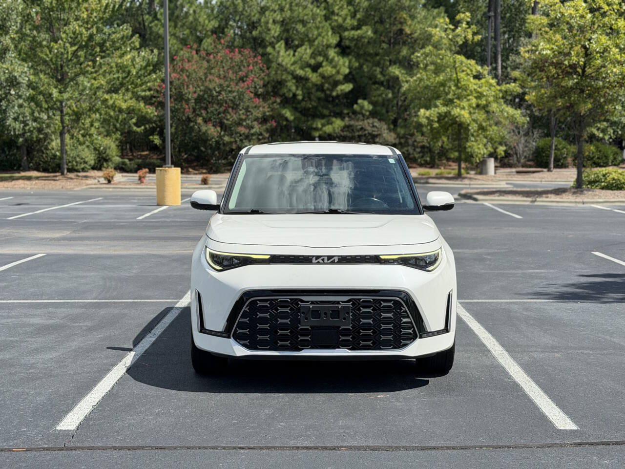 Used 2023 Kia Soul GT-Line w/ GT-Line Technology Package FWD image 2
