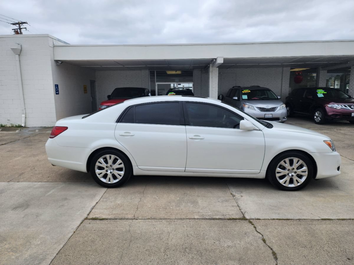 Used 2008 Toyota Avalon XLS FWD image 7
