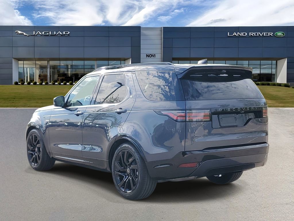 Used 2025 Land Rover Discovery Dynamic SE AWD/4WD image 4