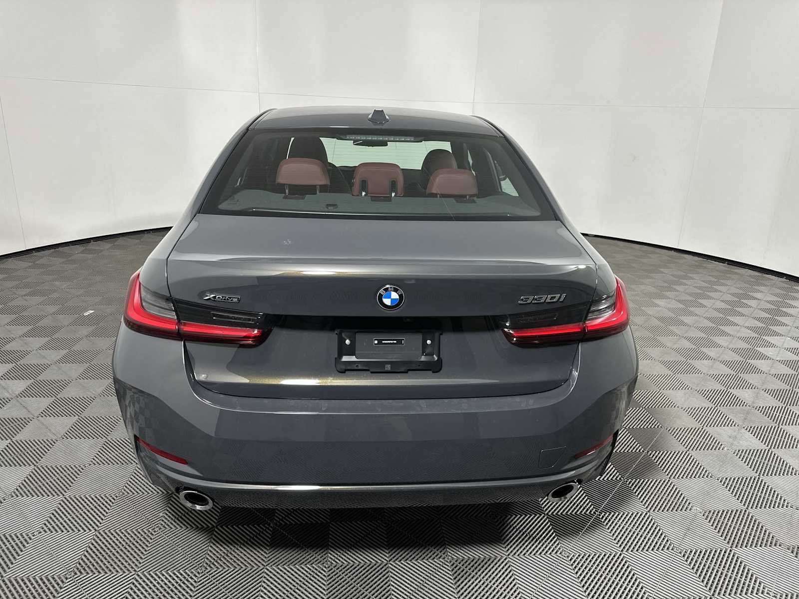 New 2026 BMW 330i xDrive Sedan w/ Convenience Package AWD/4WD image 2