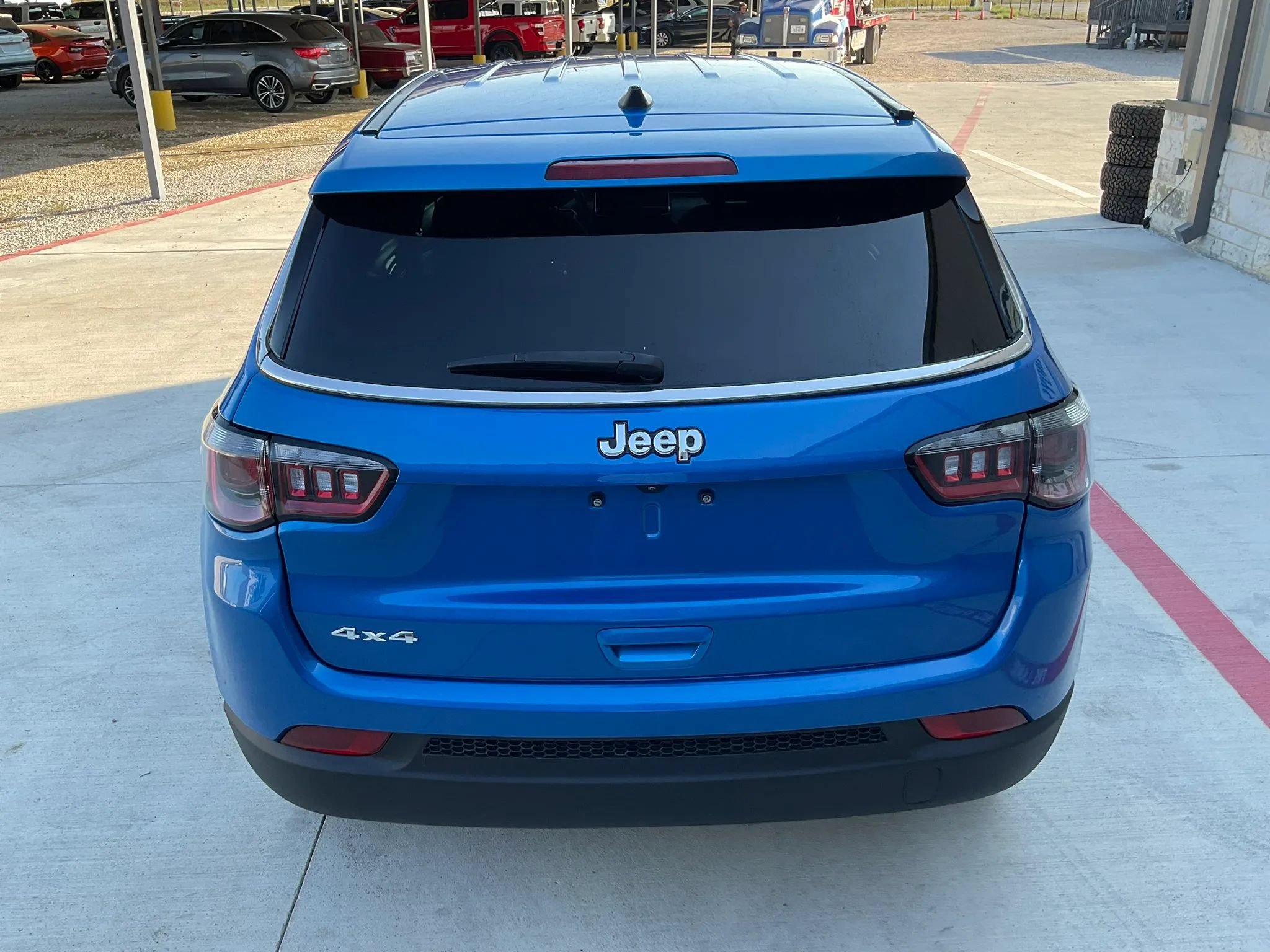 Used 2023 Jeep Compass Sport AWD/4WD image 7