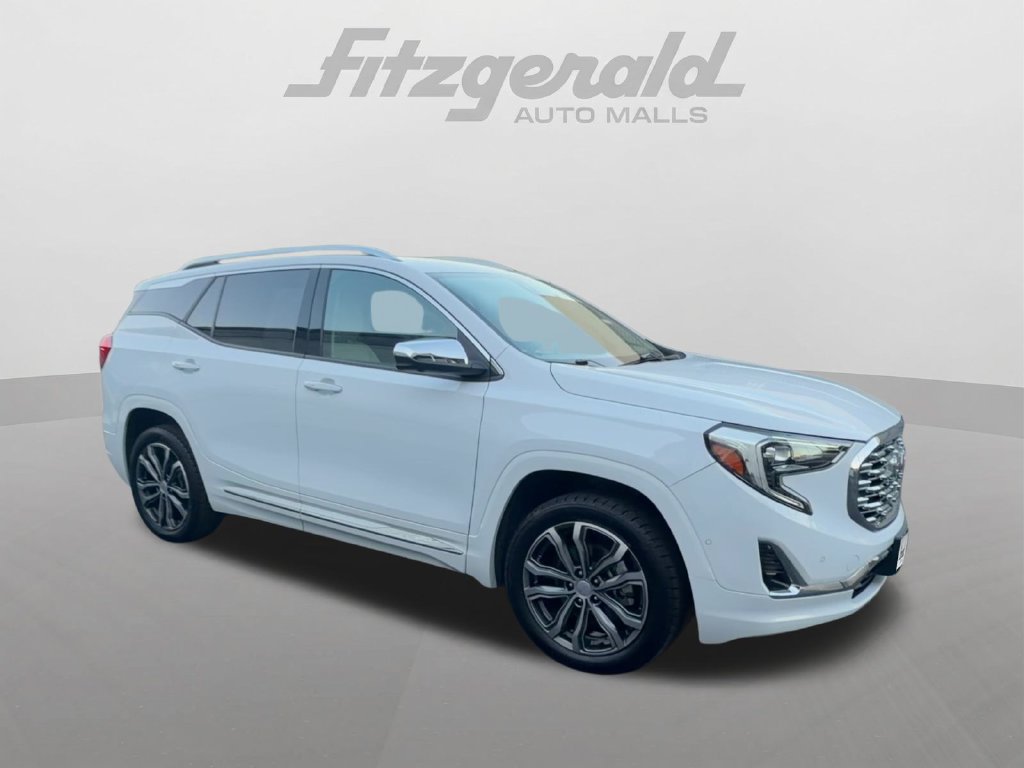 Used 2019 GMC Terrain Denali w/ Advanced Safety Package AWD/4WD image 9
