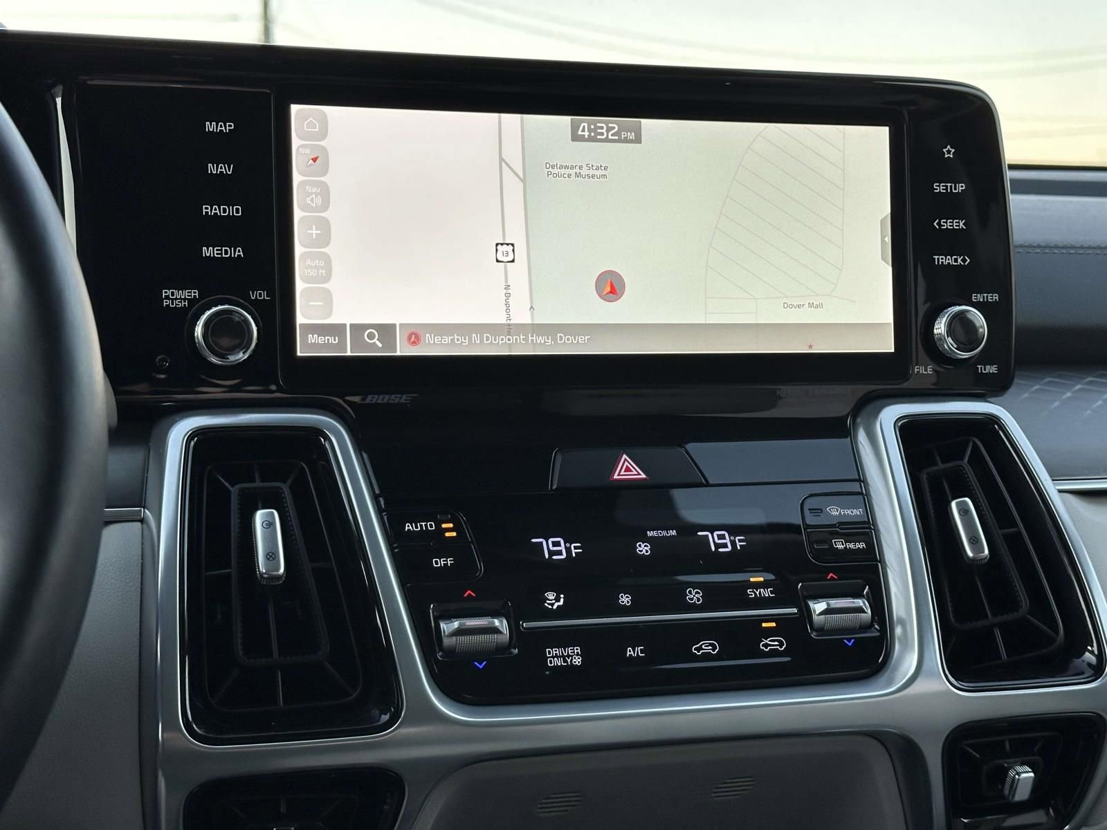 Used 2024 Kia Sorento SX Prestige image 18