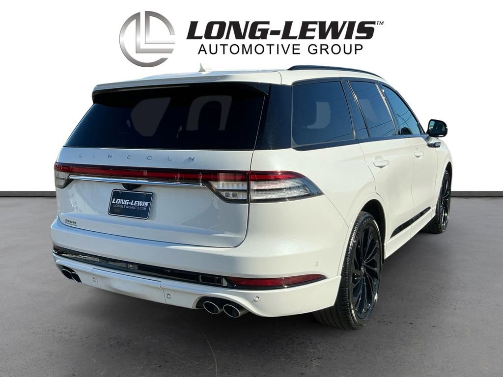 Used 2024 Lincoln Aviator Reserve w/ Equipment Group 201A image 7