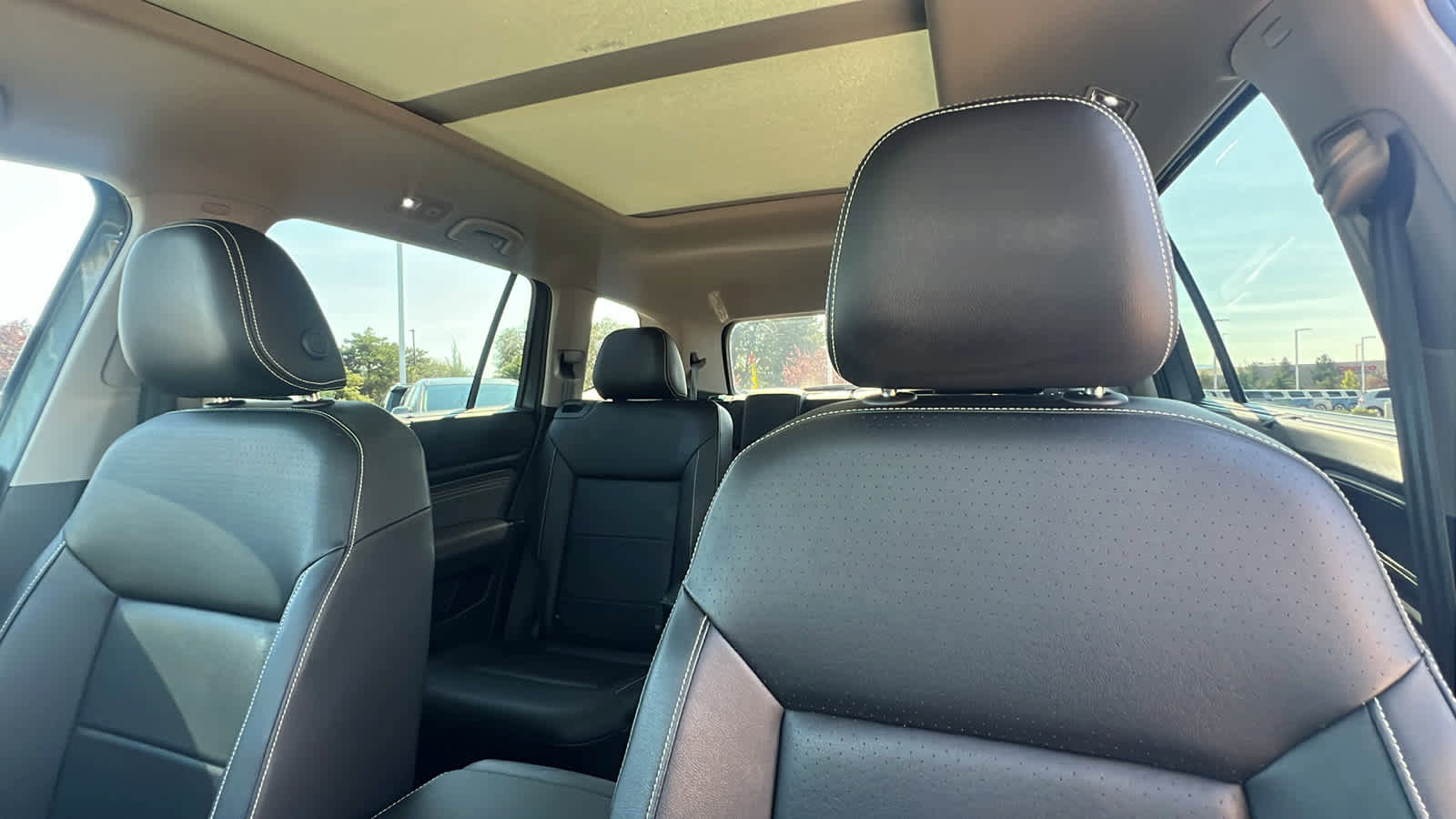 Certified 2023 Volkswagen Atlas SE image 11
