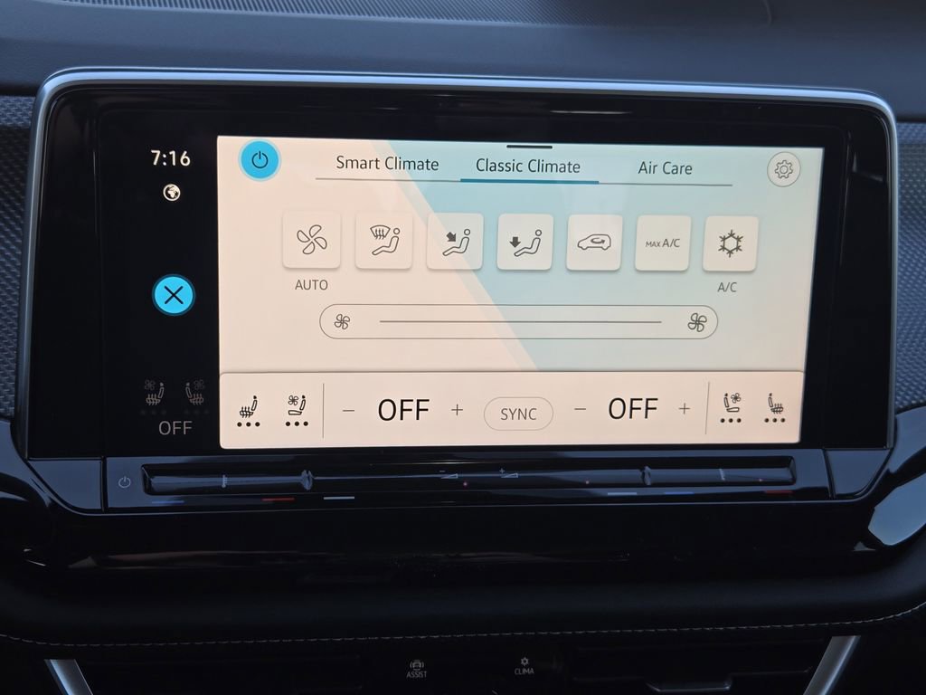 New 2026 Volkswagen Atlas Cross Sport SEL Premium R-Line image 16