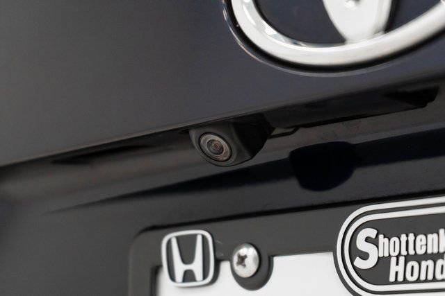 Used 2019 Toyota RAV4 Limited w/ Cold Weather Package image 12