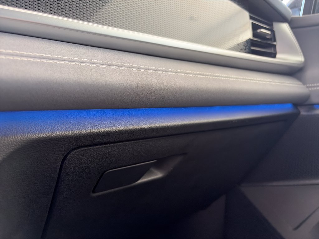 Certified 2026 Volkswagen Tiguan SE R-Line FWD image 24