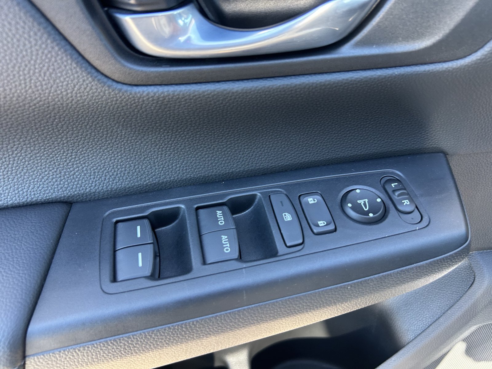 Used 2026 Honda CR-V EX image 31