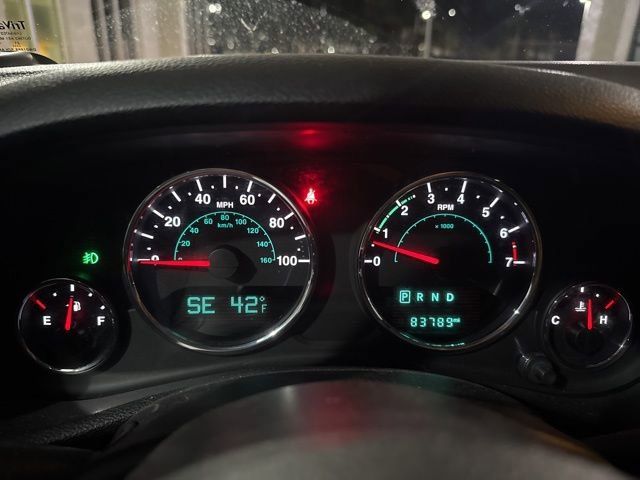 Used 2015 Jeep Wrangler Unlimited Sahara w/ Dual Top Group image 39