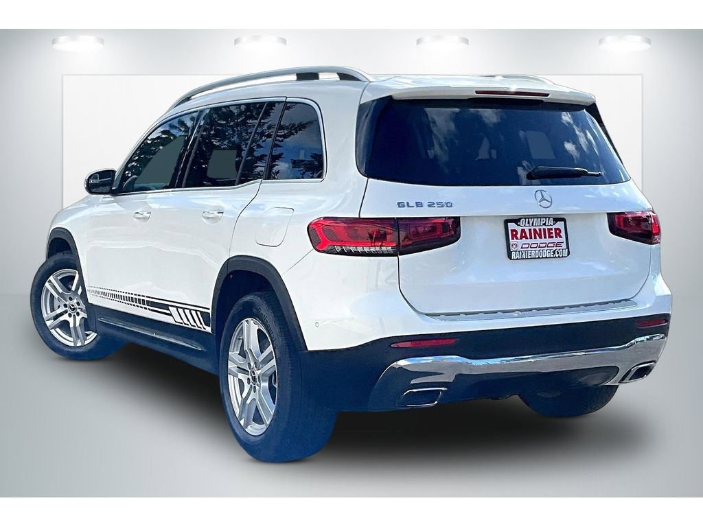 Used 2020 Mercedes-Benz GLB 250 w/ Premium Package image 12