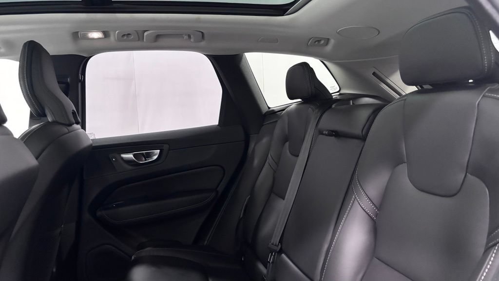 Certified 2024 Volvo XC60 T8 Ultimate AWD/4WD image 22