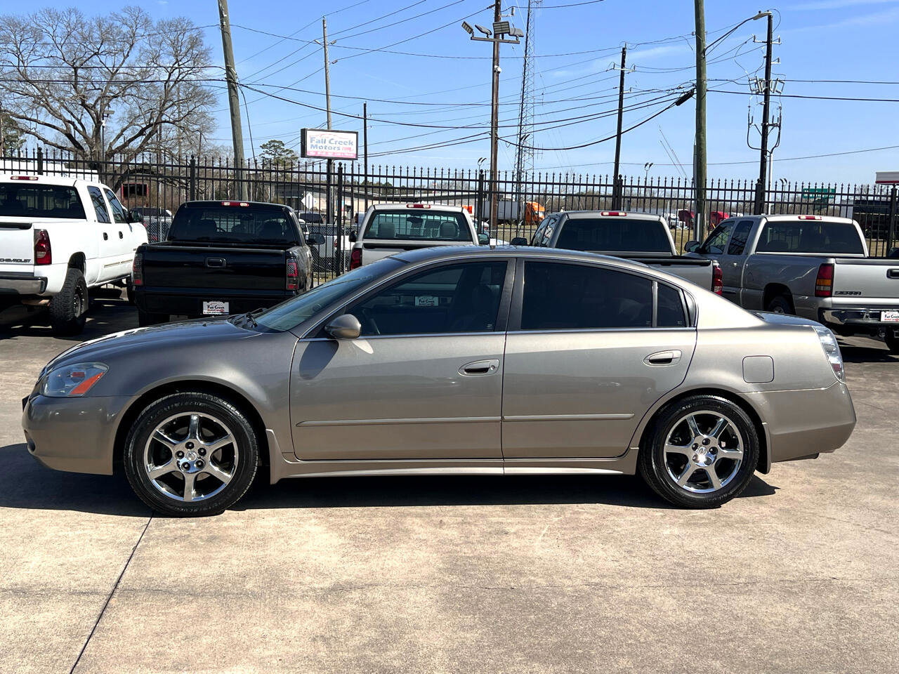Used 2003 Nissan Altima 3.5 SE image 3