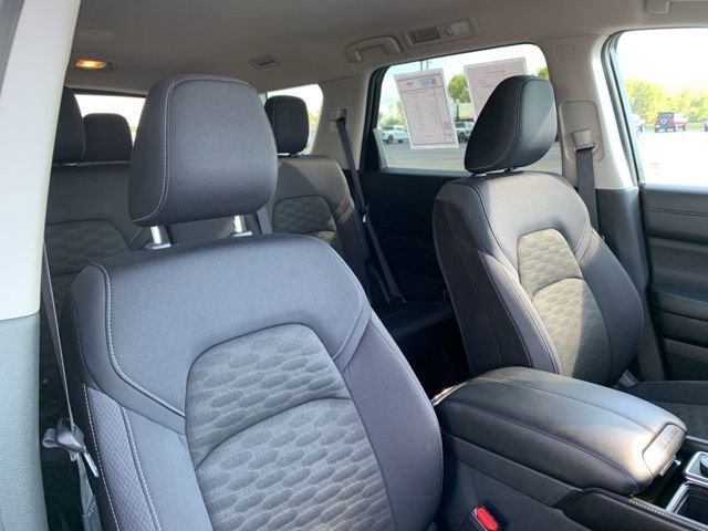 Used 2024 Nissan Pathfinder SV image 16