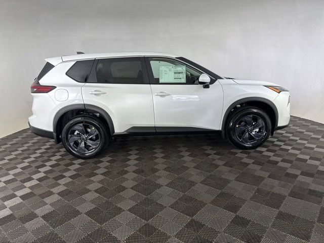 New 2026 Nissan Rogue SV AWD/4WD image 4