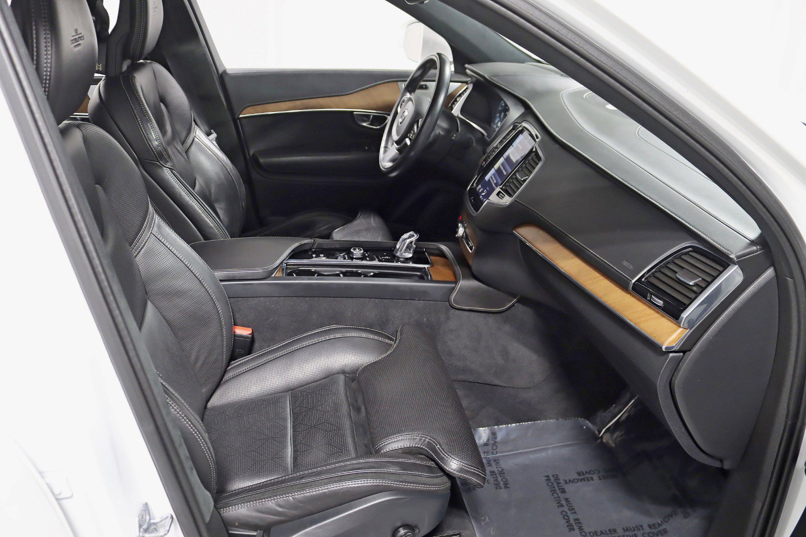 Used 2017 Volvo XC90 T8 Excellence AWD/4WD image 36