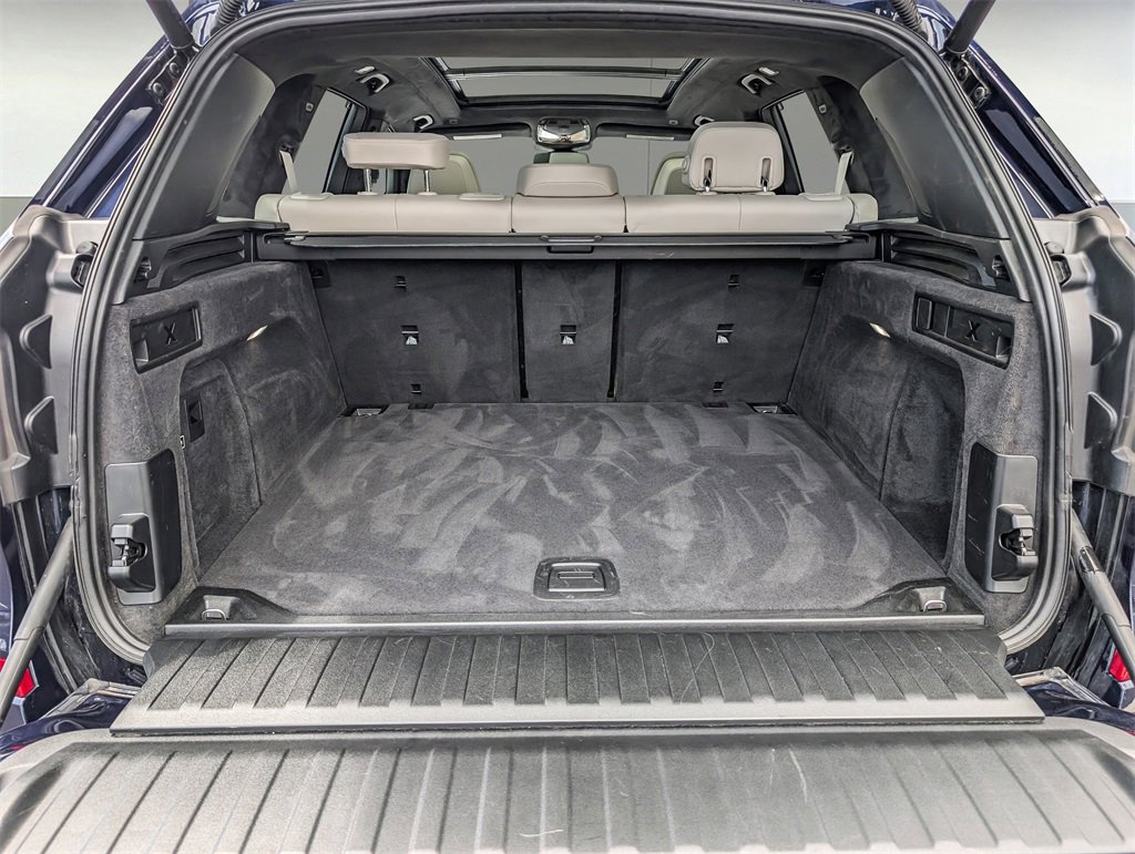 Used 2025 BMW X5 xDrive40i w/ Executive Package image 18
