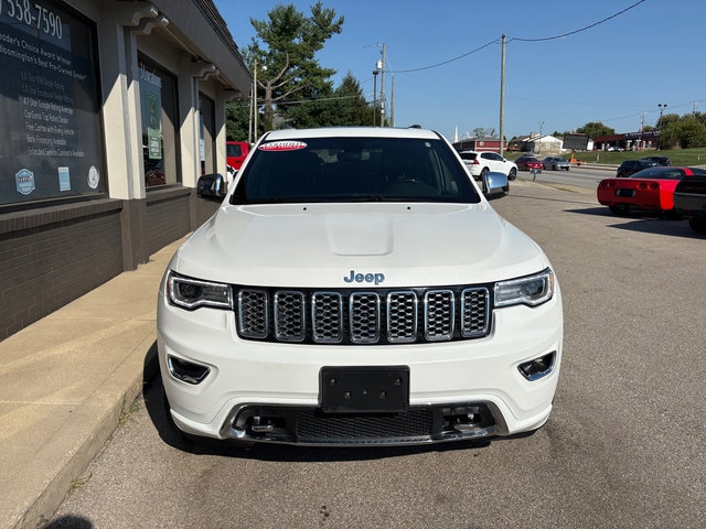Used 2019 Jeep Grand Cherokee Overland AWD/4WD image 9