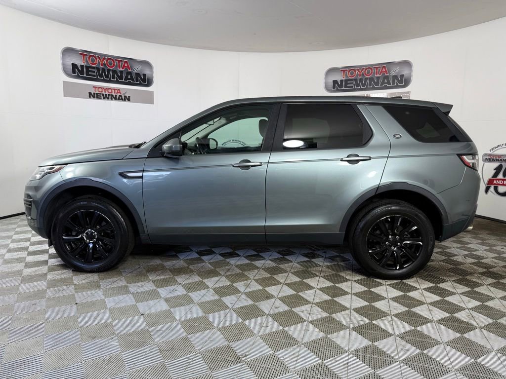 Used 2017 Land Rover Discovery Sport SE AWD/4WD image 4