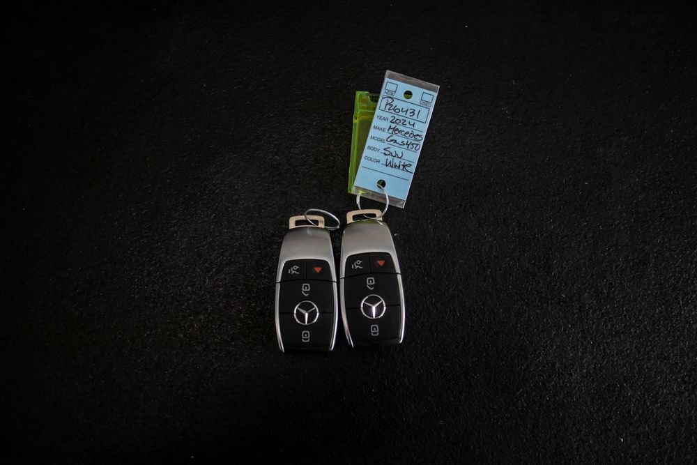 Used 2024 Mercedes-Benz GLS 450 4MATIC image 46