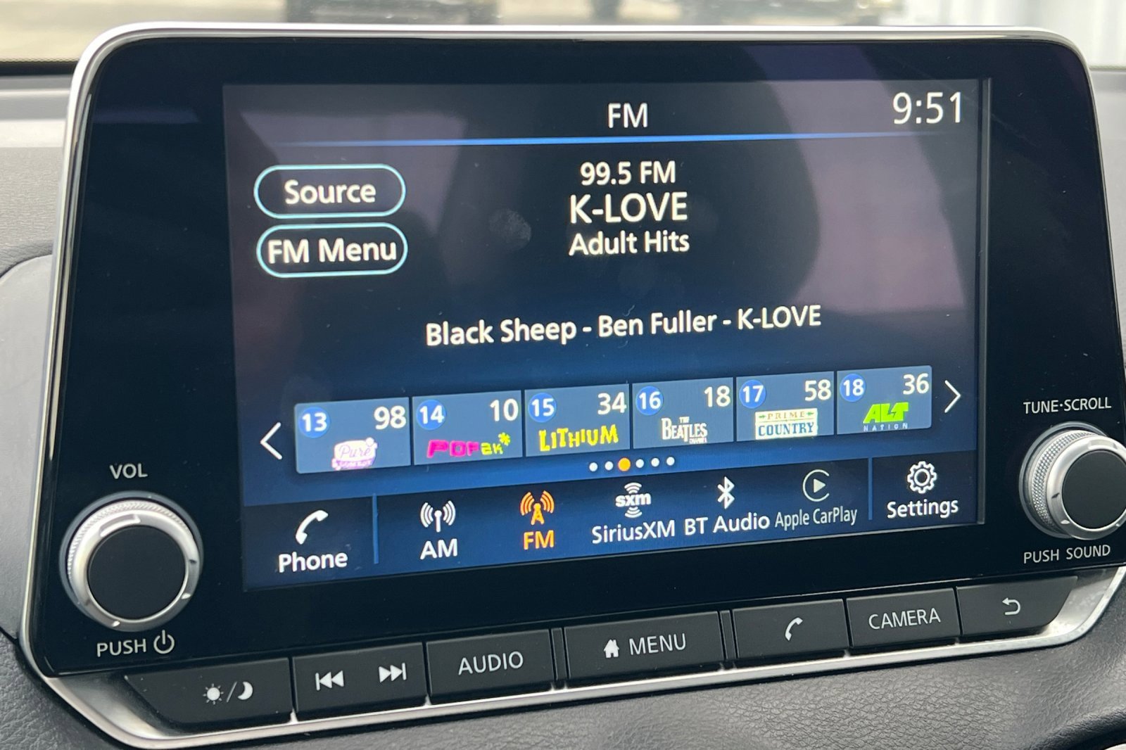 Used 2024 Nissan Sentra SV image 19