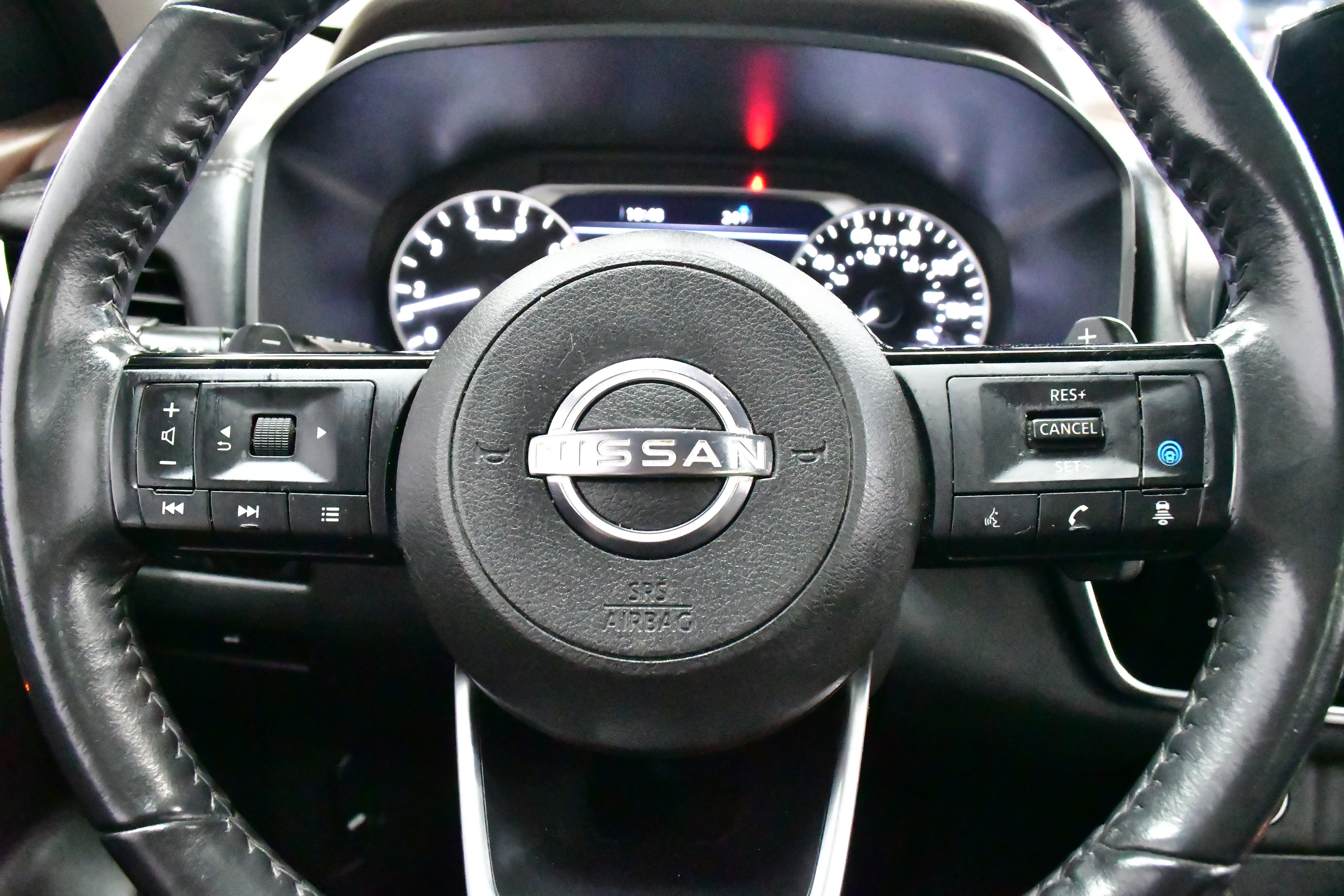 Used 2023 Nissan Rogue SL w/ SL Premium Package image 19